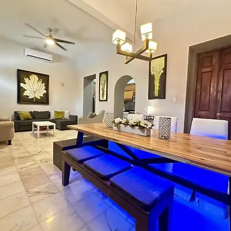 Historic Retreat With Rooftop In Old San Juan